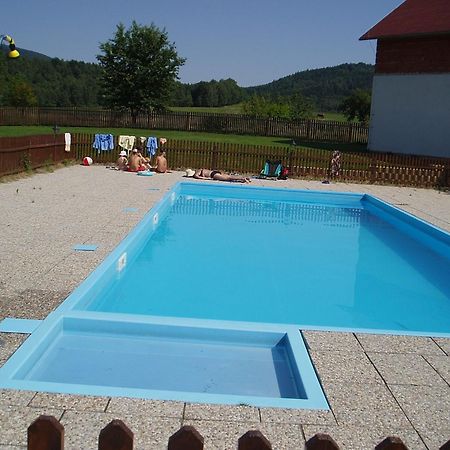 Restaurace A Penzion Ceska Hospoda Heřmanice Kültér fotó