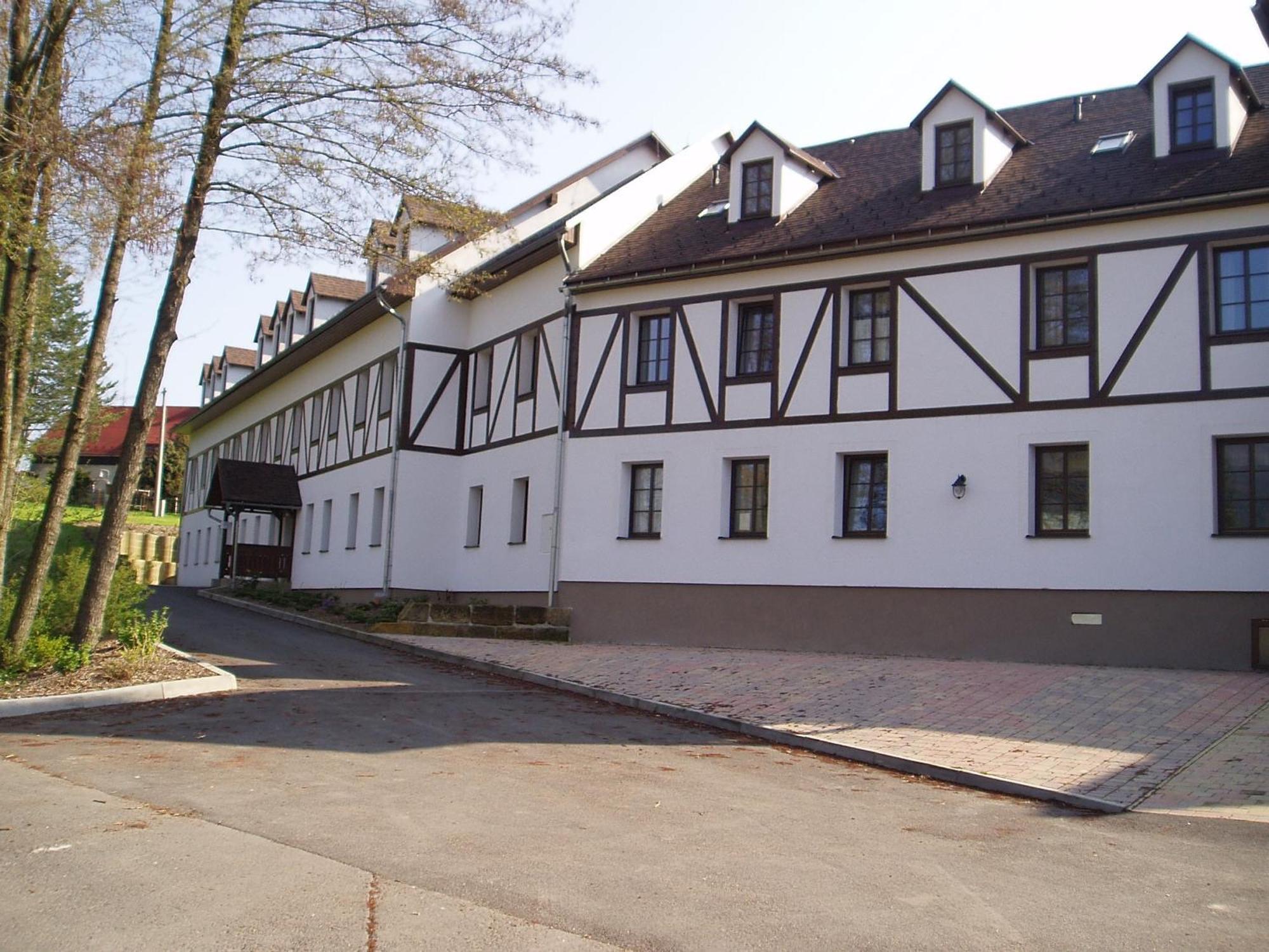 Restaurace A Penzion Ceska Hospoda Heřmanice Kültér fotó