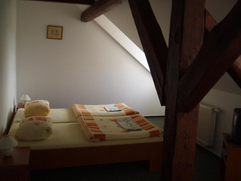Restaurace A Penzion Ceska Hospoda Heřmanice Szoba fotó