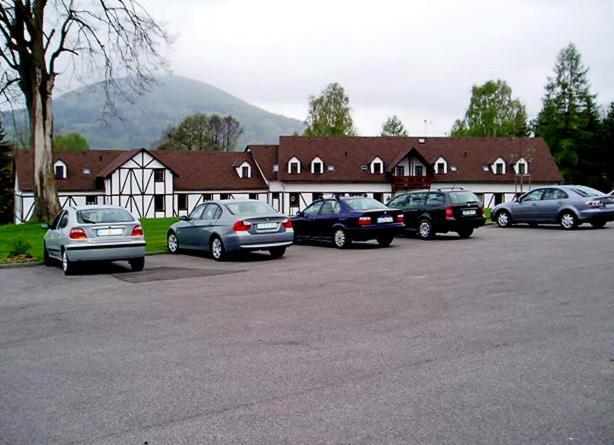Restaurace A Penzion Ceska Hospoda Heřmanice Kültér fotó